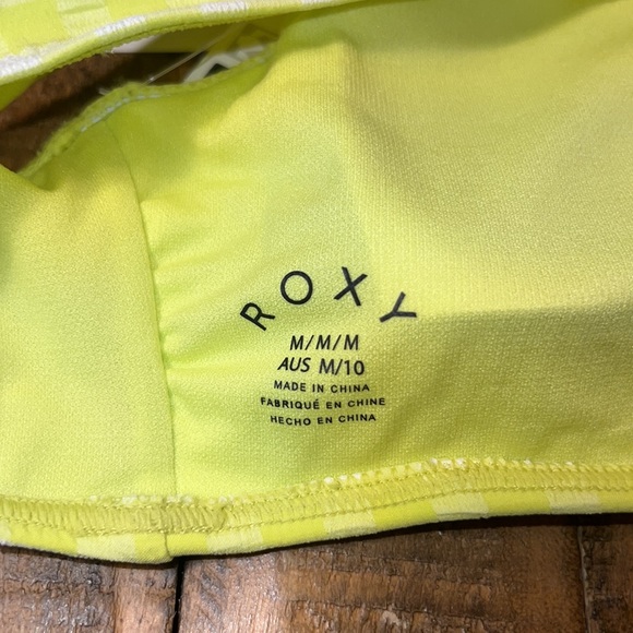 NWT Roxy Women’s Lime Green Swim Top SZ Medium - Picture 6 of 9